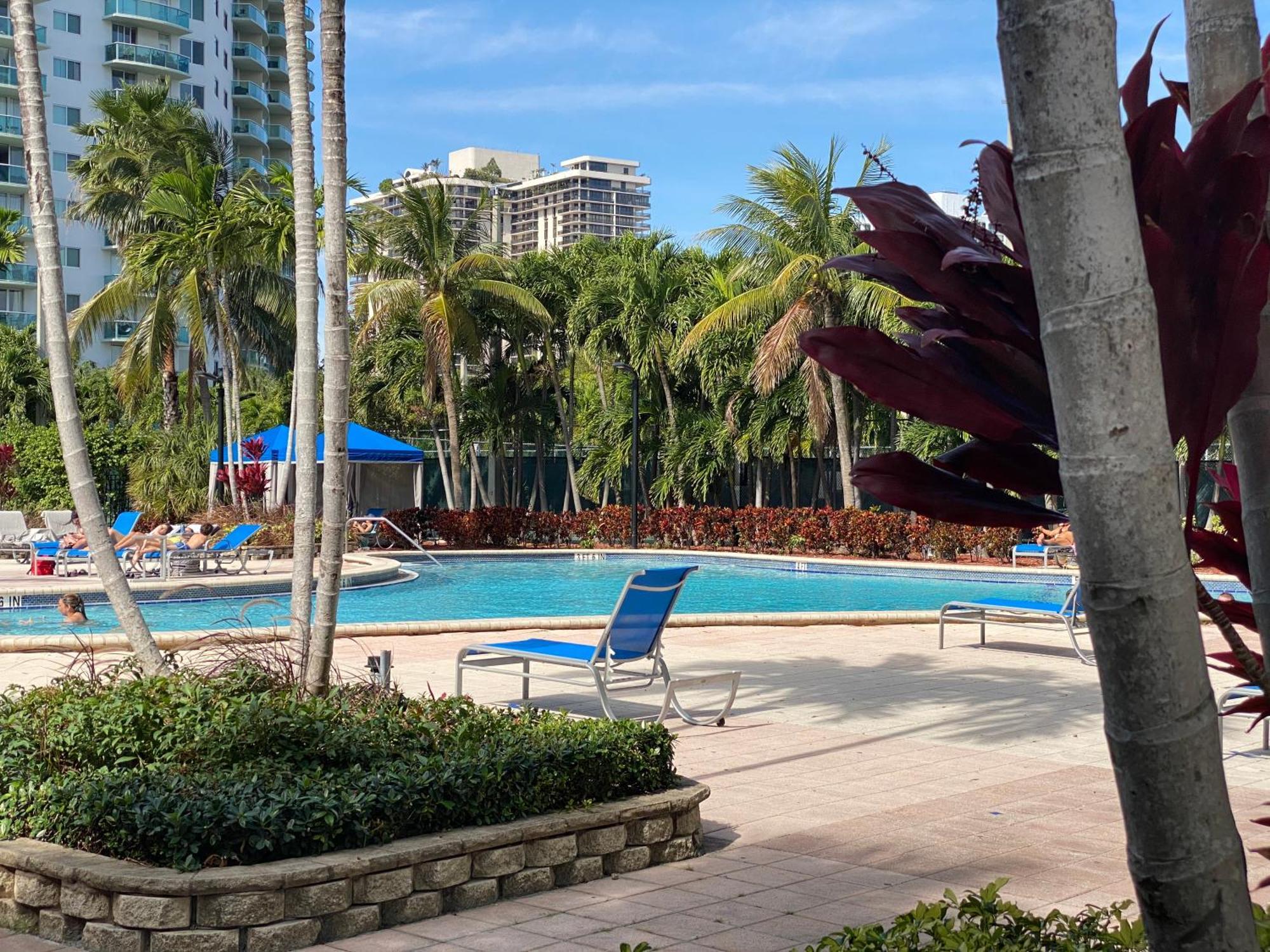 Sunny Isles, Beach Life! Parking Included ไมอามีบีช ภายนอก รูปภาพ