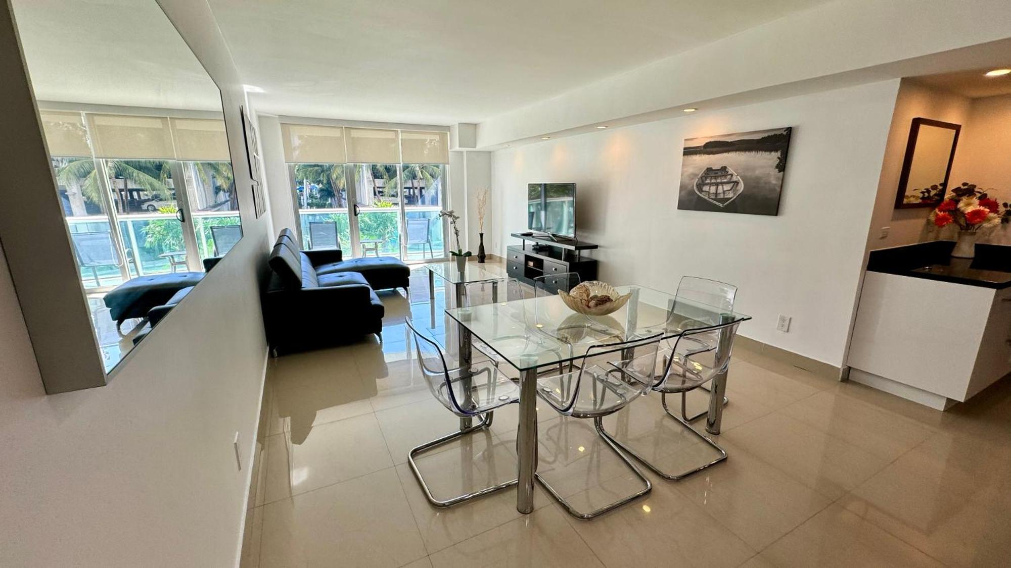 Sunny Isles, Beach Life! Parking Included ไมอามีบีช ภายนอก รูปภาพ