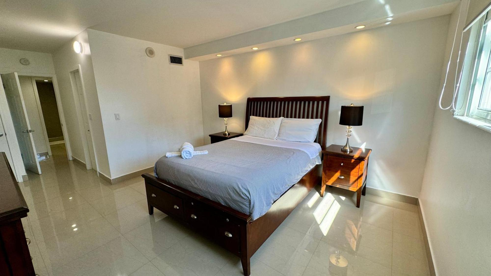 Sunny Isles, Beach Life! Parking Included ไมอามีบีช ภายนอก รูปภาพ